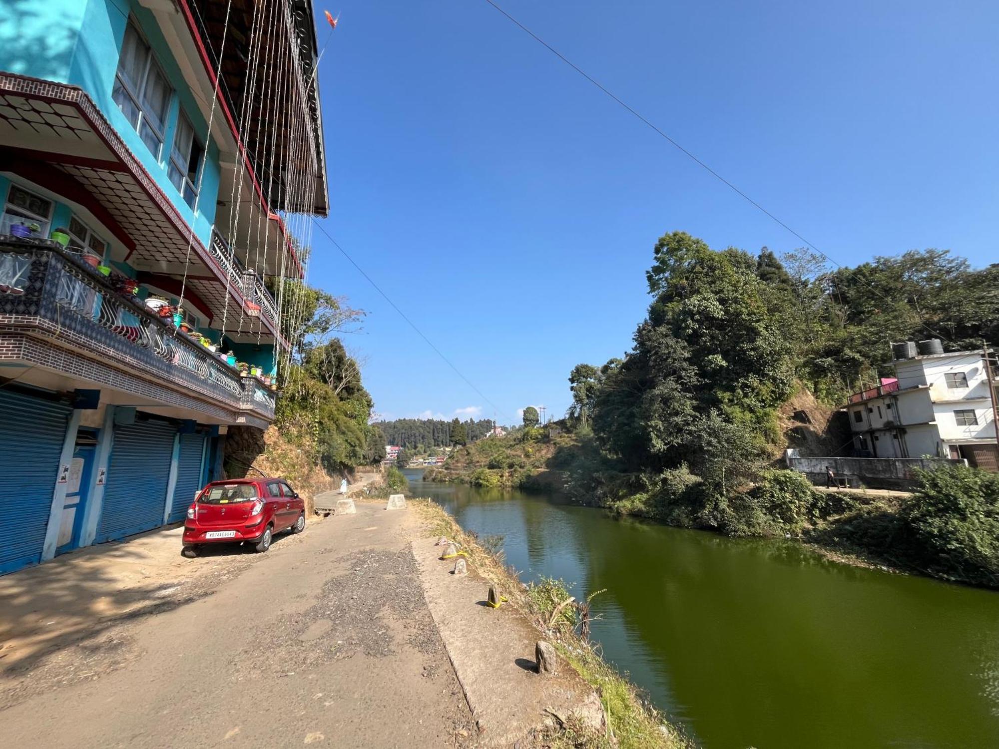 Pradhan Homestay Mirik - Homestay Beside Mirik Lake Exterior photo