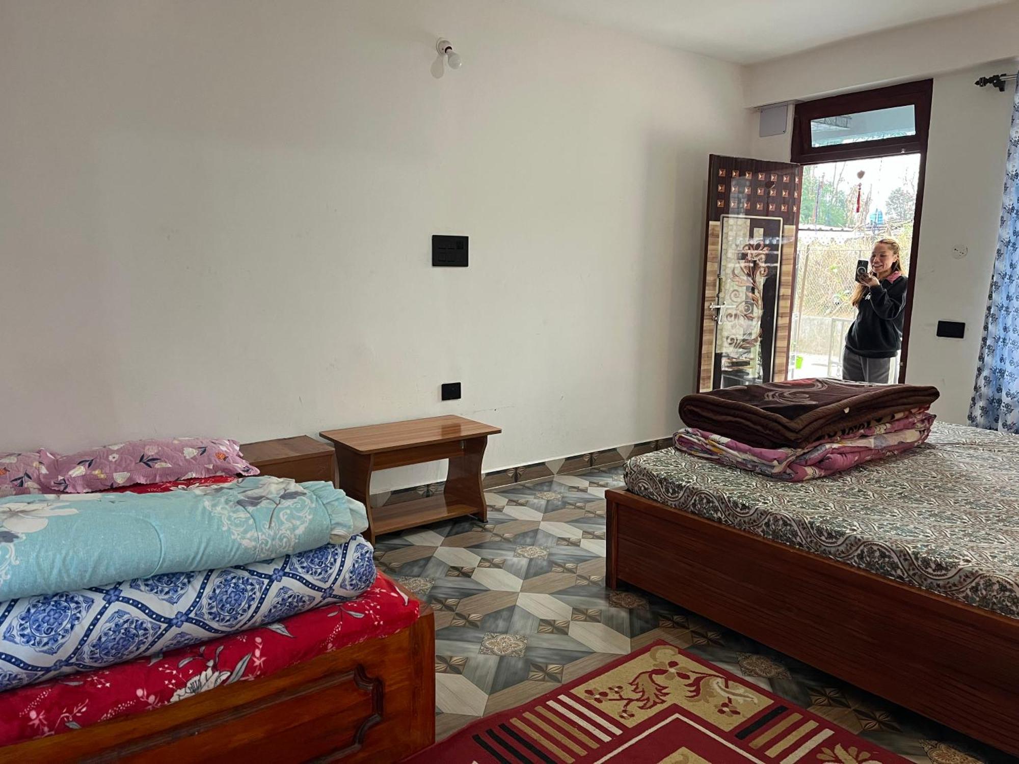 Pradhan Homestay Mirik - Homestay Beside Mirik Lake Exterior photo
