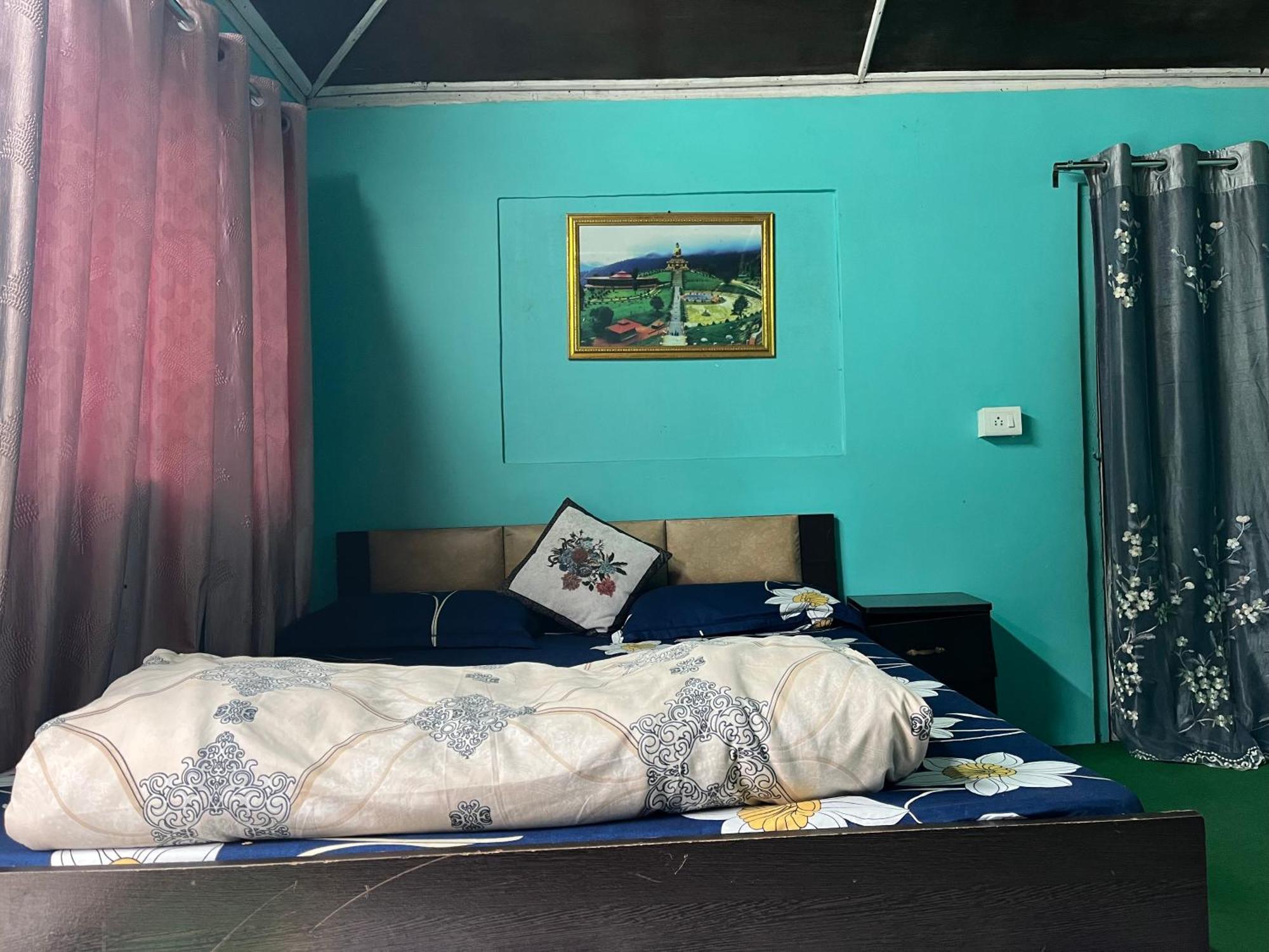Pradhan Homestay Mirik - Homestay Beside Mirik Lake Exterior photo