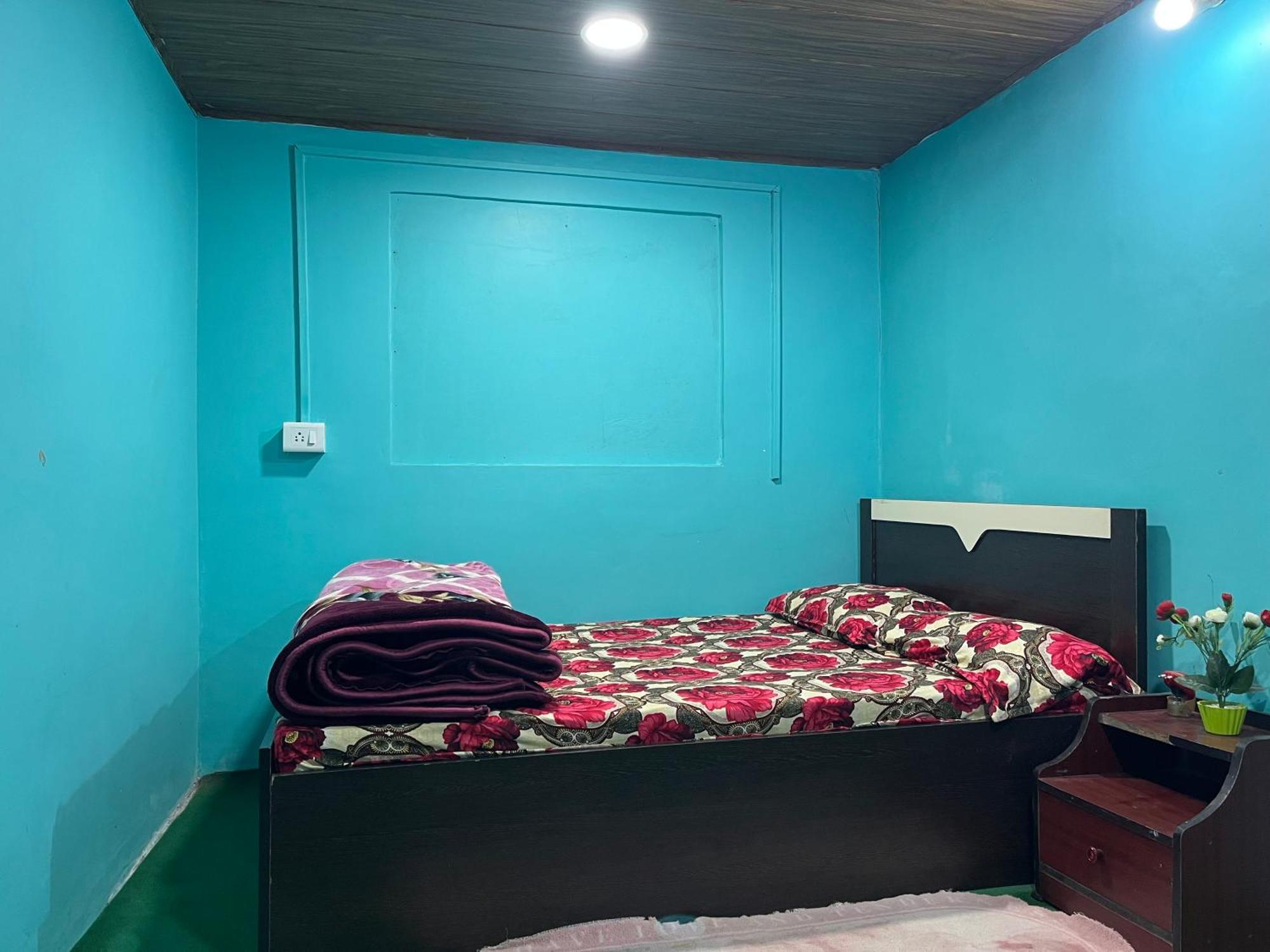Pradhan Homestay Mirik - Homestay Beside Mirik Lake Exterior photo